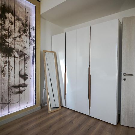 Alfred Sky Smart Apartment 29Th Spa Included Skopje Eksteriør billede