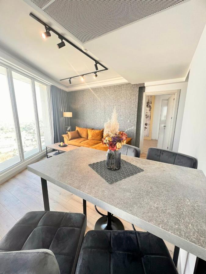 Alfred Sky Smart Apartment 29Th Spa Included Skopje Eksteriør billede