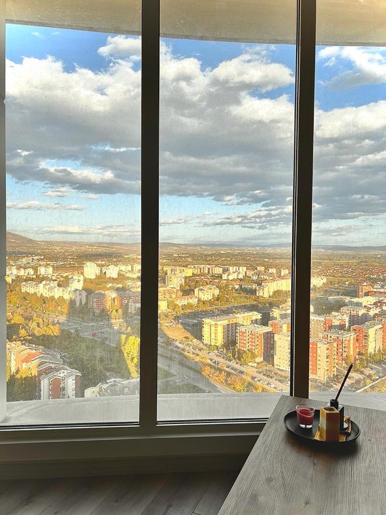 Alfred Sky Smart Apartment 29Th Spa Included Skopje Eksteriør billede